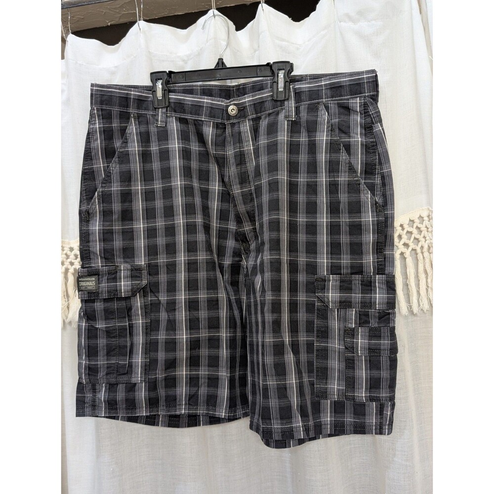 Wrangler select Shorts Mens 38 Grey Striped Cargo Hiking Outdoor Utility Casual